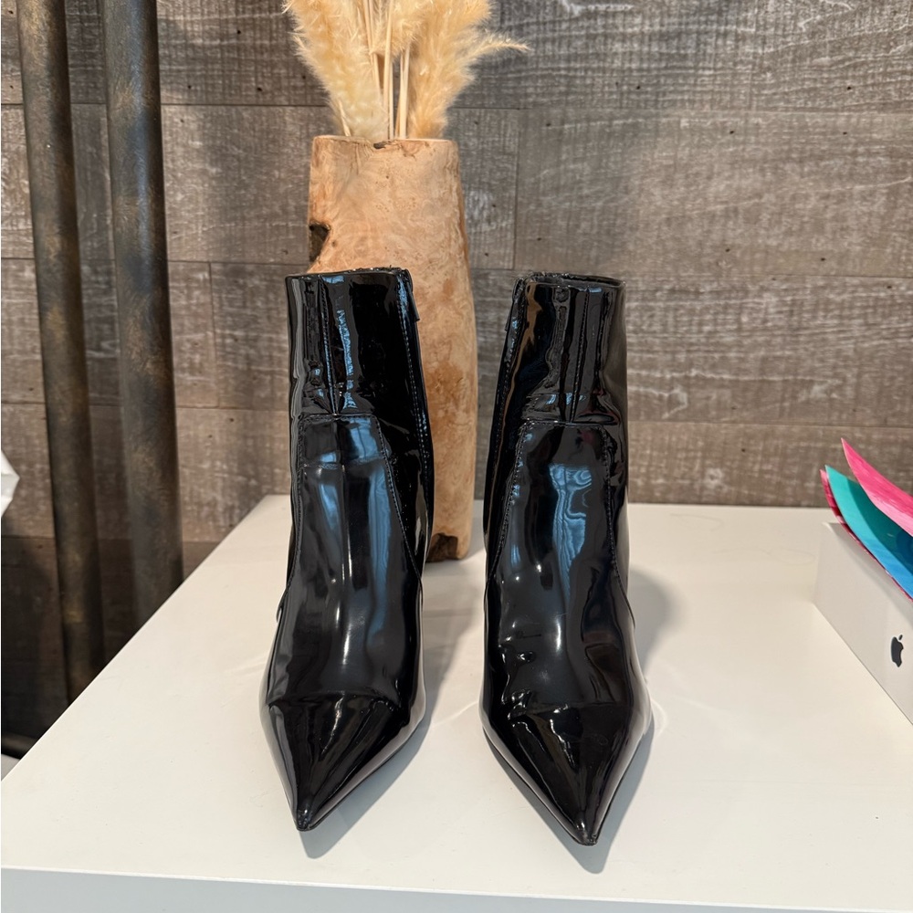 Zara Glossy Black Ankle Pointed-Toe Booties Patent Leather Size 5.5 - Picture 2 of 6
